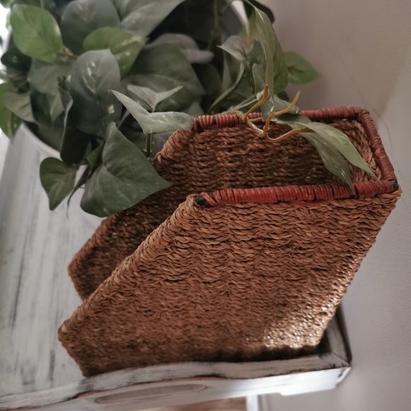 Wicker magazine holder - Picture 3 of 3